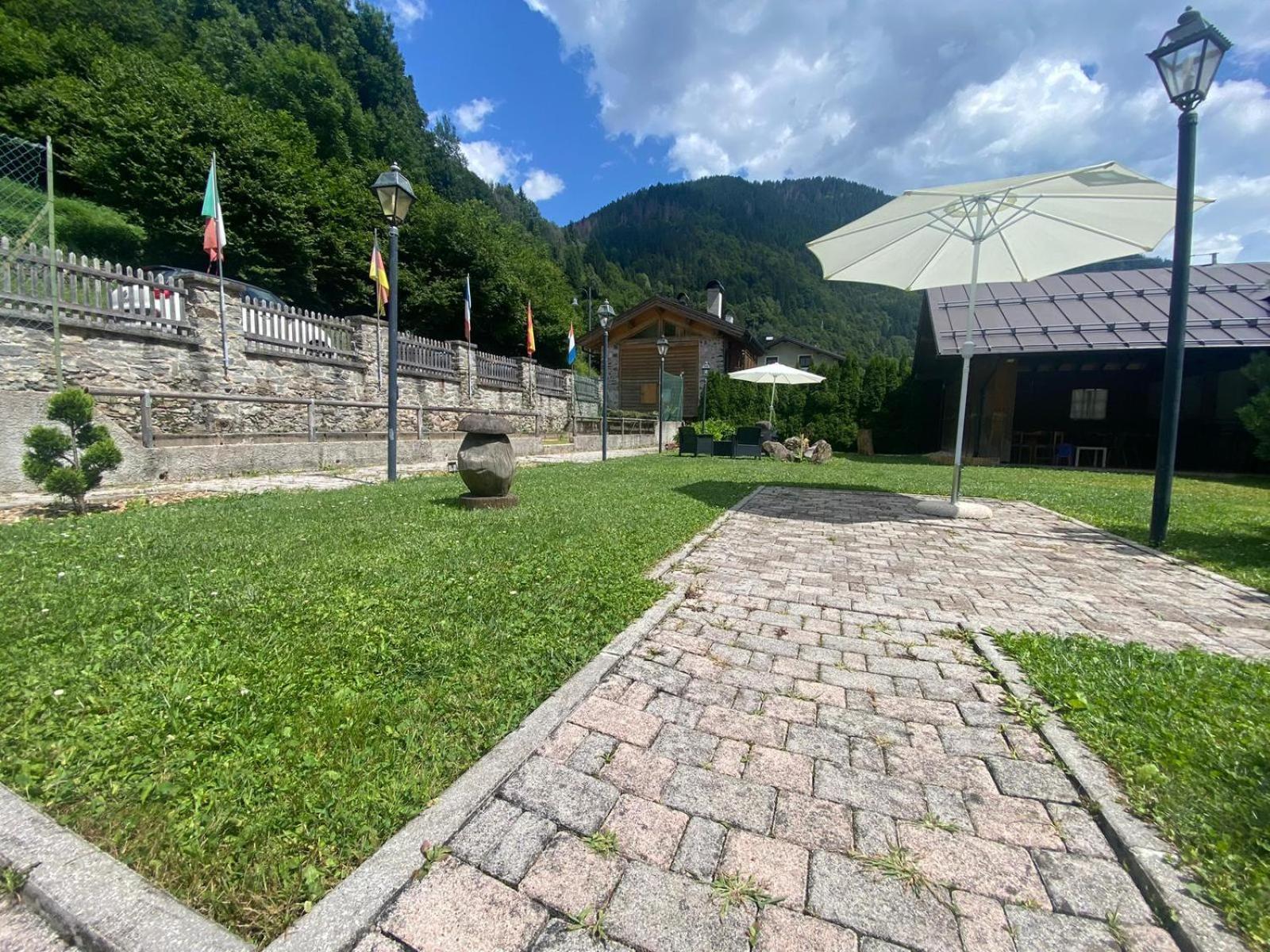 Albergo Al Pin Canal San Bovo Esterno foto